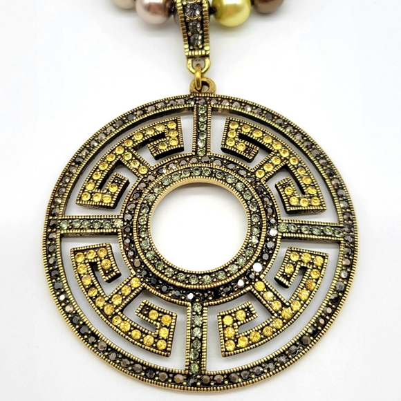 Heidi Daus Greek Key Medallion Enhancer Pendant on Multicolor Pearl Necklace - Picture 4 of 12